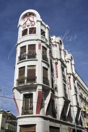 Image du Maroc Professionnelle de  Patrimoine architectural, l'immeuble située à angle de la rue du Prince Moulay Abdellah, Jeudi 15 Février 2007 à Casablanca. (Photo / Abdeljalil Bounhar)